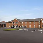 Days Inn & Suites By Wyndham Lancaster Amish Country