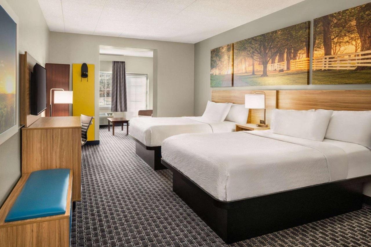 Hotel Days & By Wyndham Lancaster Amish Country Mountville