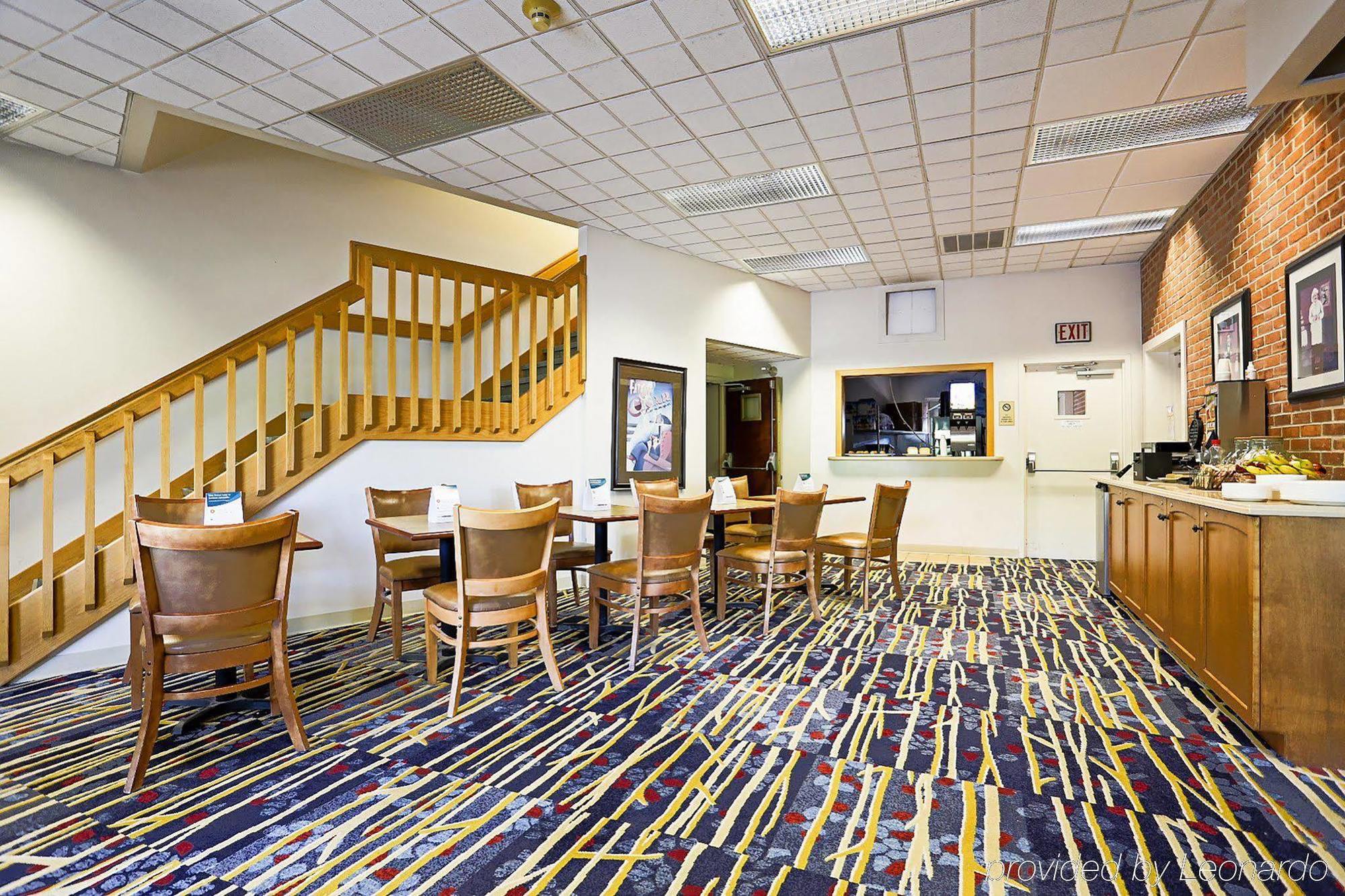 Days & By Wyndham Lancaster Amish Country Hotel Mountville